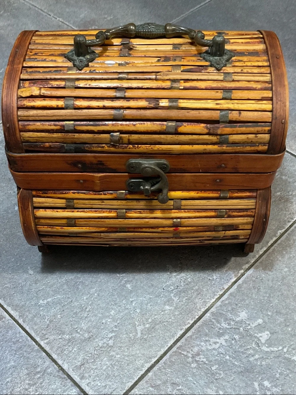 Vintage-Style Brown Bamboo Jewelry Chest with Brass Hardware